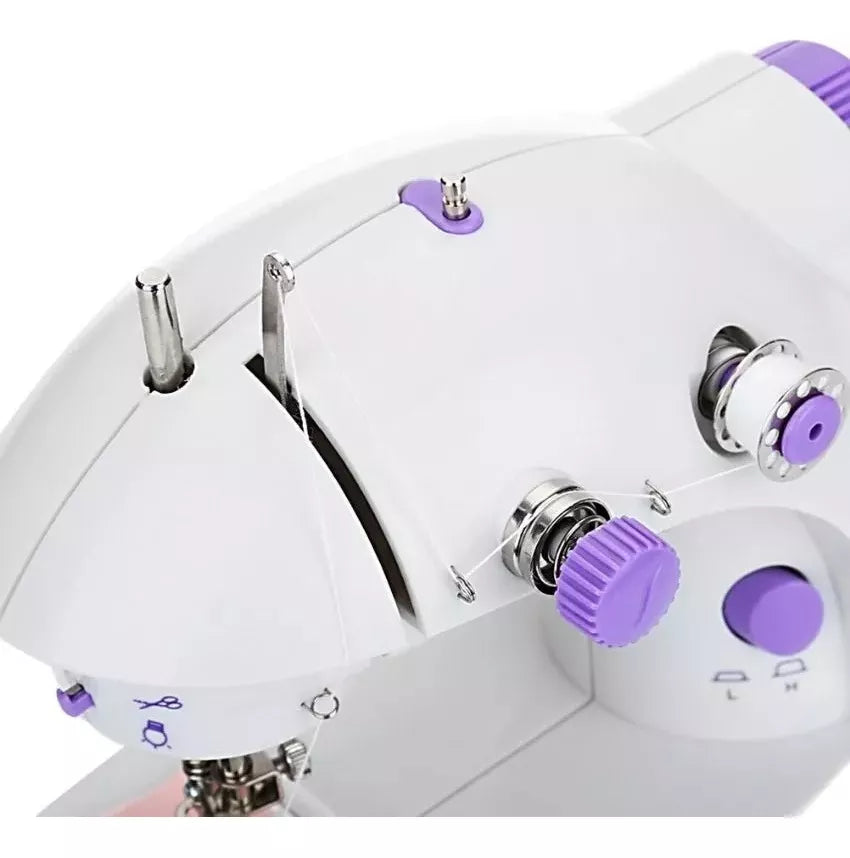 🧵✨ Mini Máquina de Coser Portátil – Con Mesa de Extensión